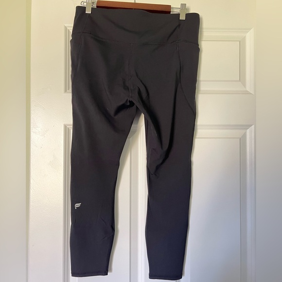 Fabletics Pure Luxe Crossover Legging 7/8 - Picture 2 of 3